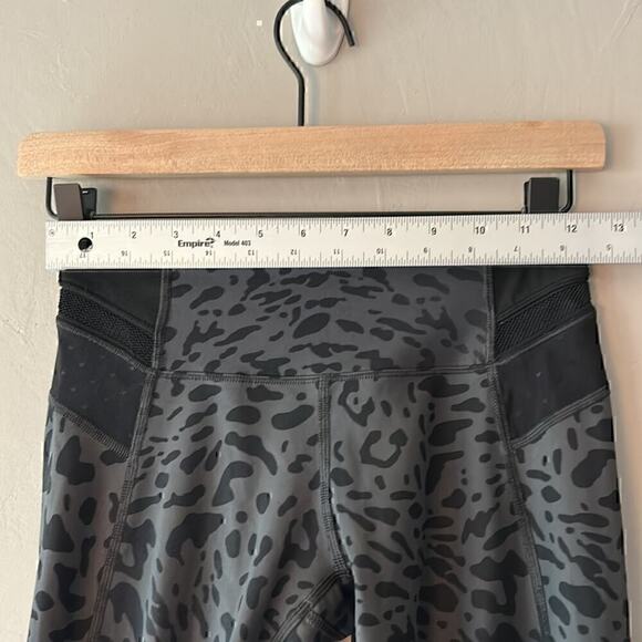 Lululemon Just Breathe Gray & Back Leopard Print Mesh Panel Crop Legging 4 - Picture 6 of 11